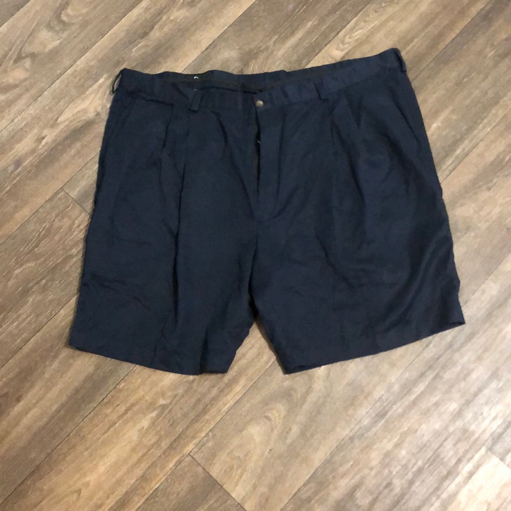 Men’s pre-owned shorts